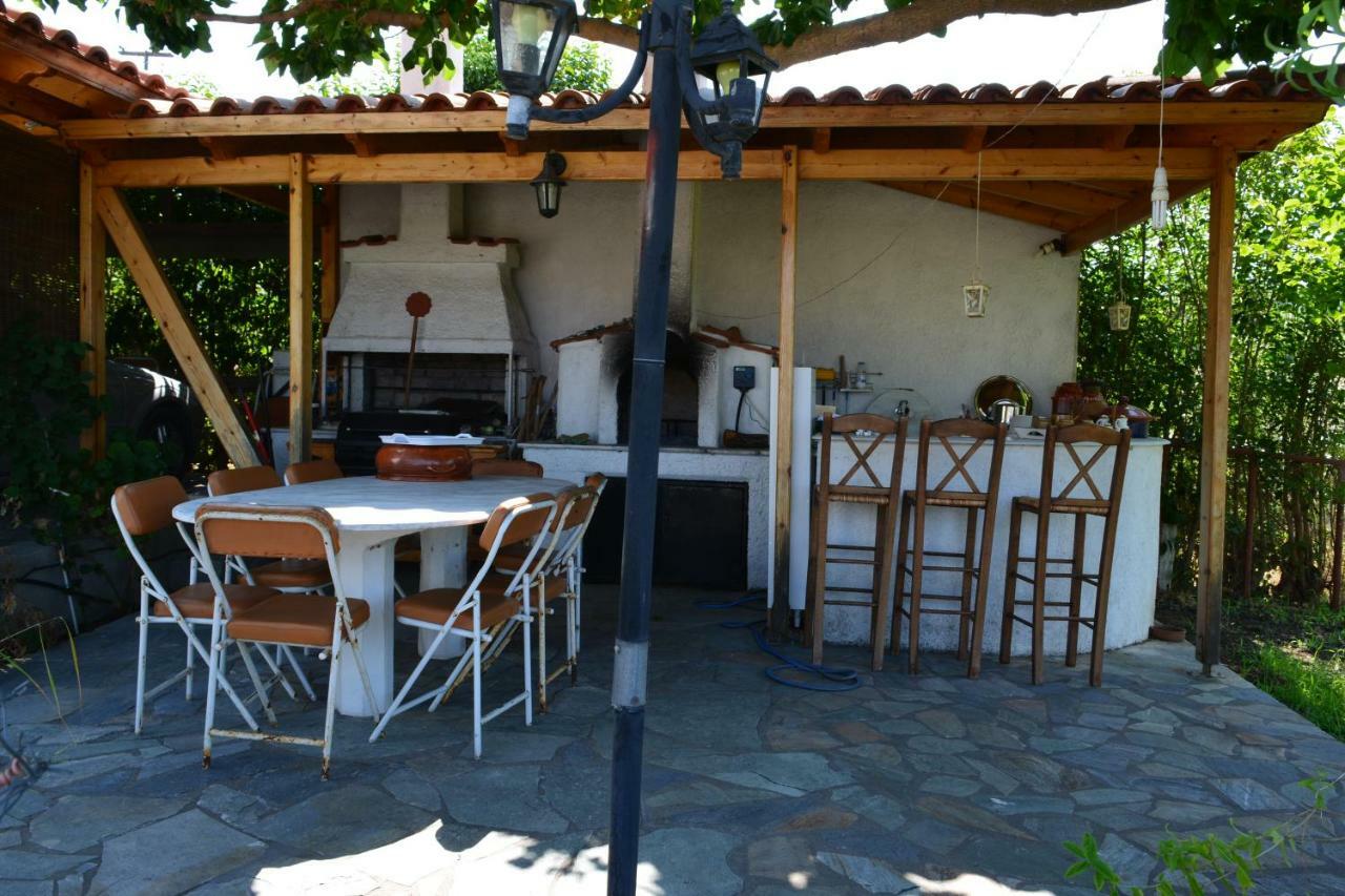 Eleni'S Village Relaxation Home Edipsos Exterior foto